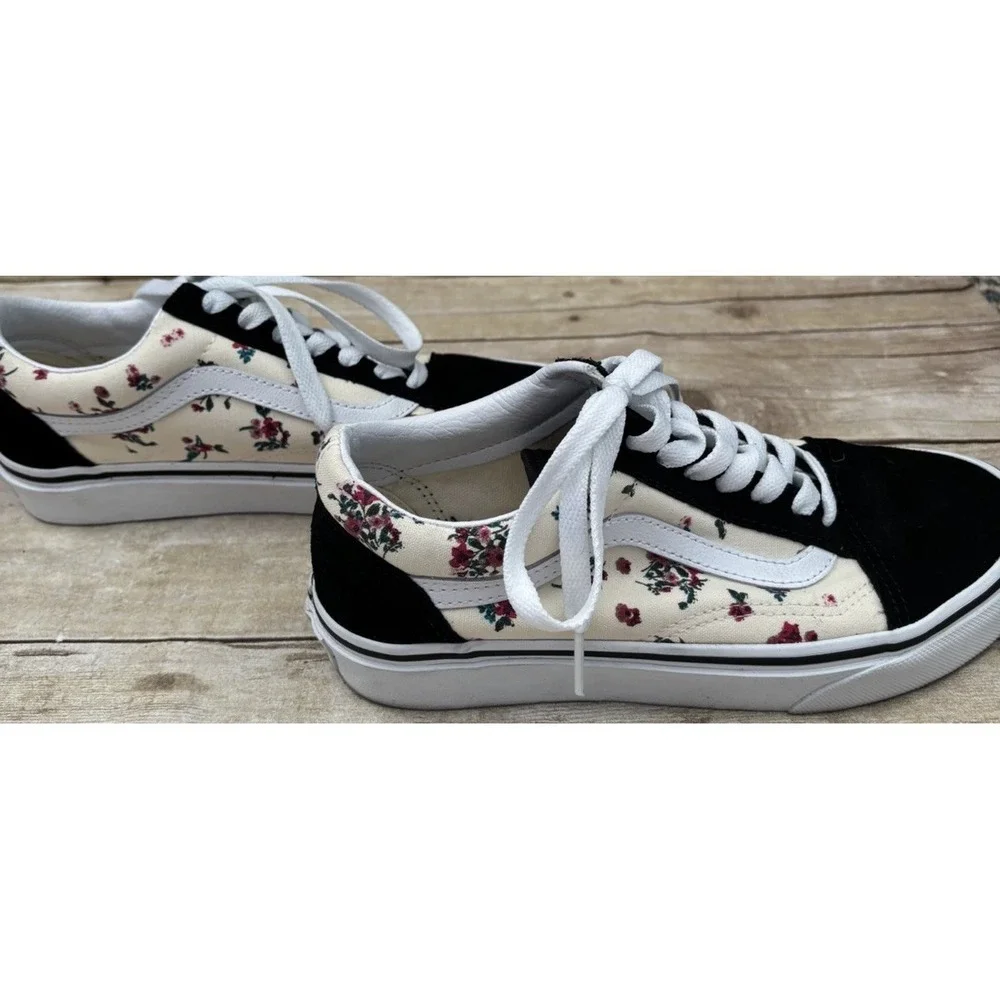 VANS Old Skool Ditsy Floral Women's Sneakers Size‎ 5.5 White Black